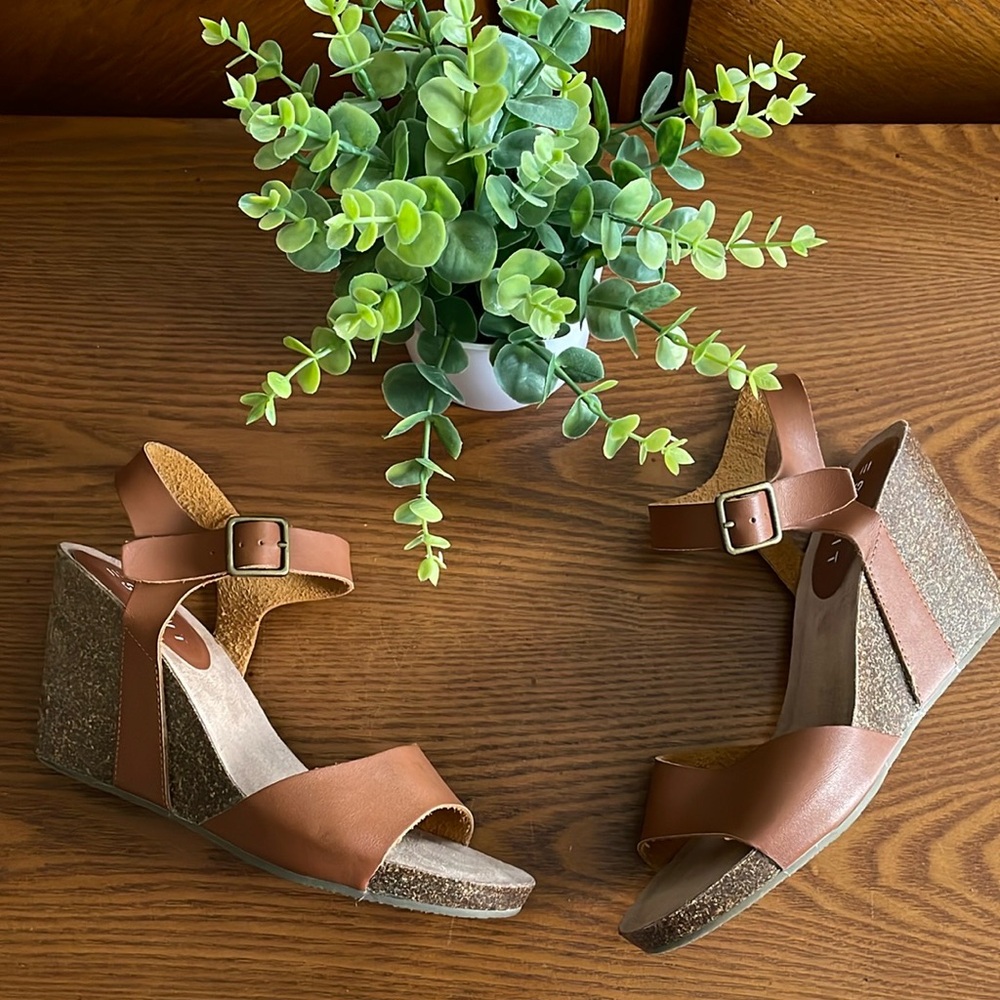 Esprit Sandals